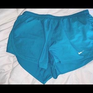 Blue Nike Short Hannah meloche